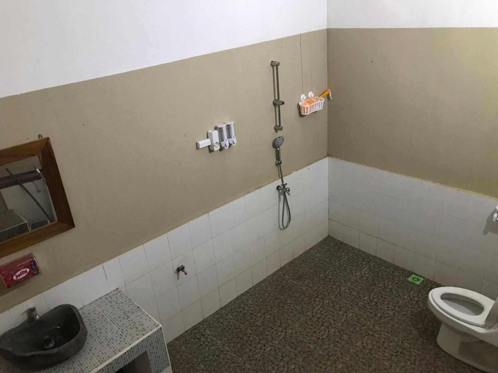 Hotel Kevin House Tanjung  Zewnętrze zdjęcie